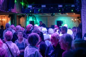 Tanzen60plus Bilder Schlosshof Münchwilen